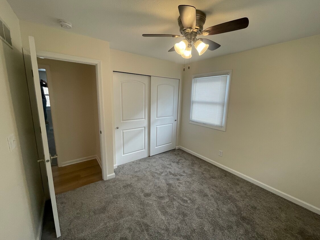 Primary Photo - 1021 N 350 W