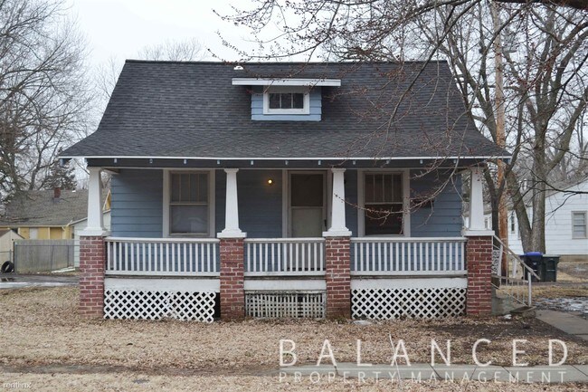 Building Photo - 1 br, 1 bath House - 2413 SW Clay St