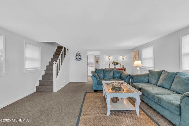 Building Photo - 413 Beach Front