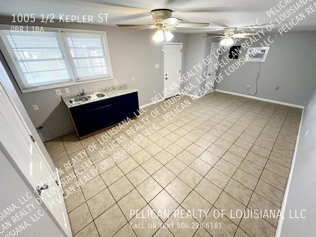 Building Photo - 1005 1/2 Kepler ST-