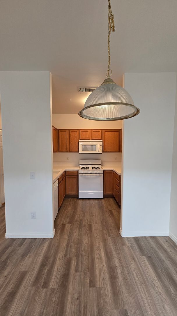 Building Photo - 716 Meadow Grove Ct