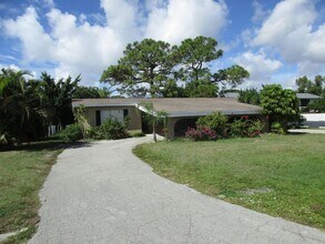 Building Photo - 4930 Victoria Dr