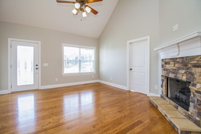Foto del edificio - 1067 Windtree Trace