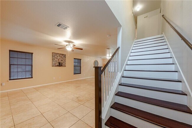 Building Photo - 11224 Pickard Ln