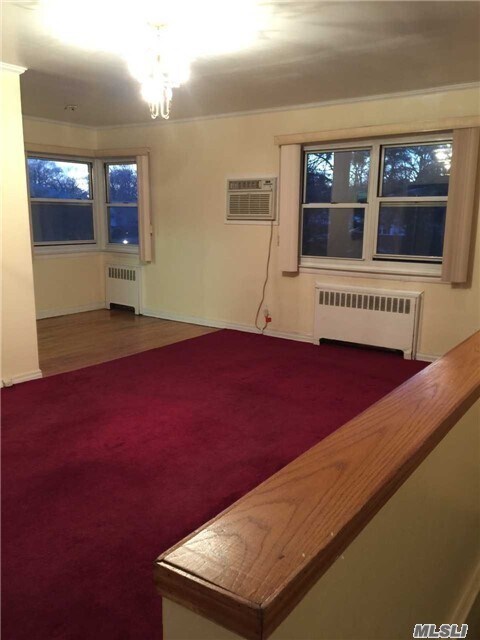 Building Photo - 198-44 Pompeii Ave