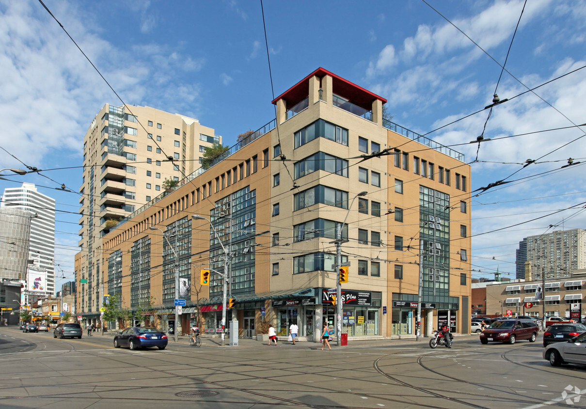Primary Photo - 80-106 Dundas St E