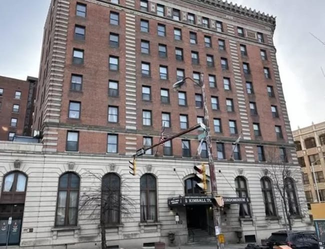 Ubicación en el centro - 140 Chestnut St