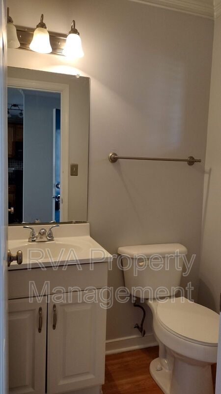 Foto del edificio - 1983 Airy Cir