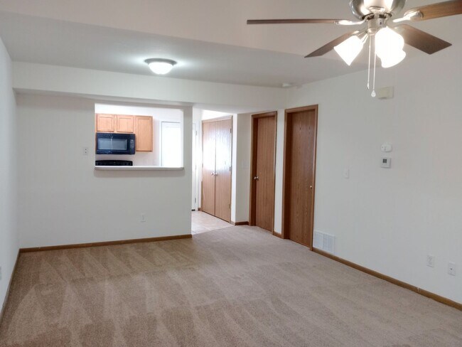 Foto del edificio - 5716-5718 Canaveral Drive
