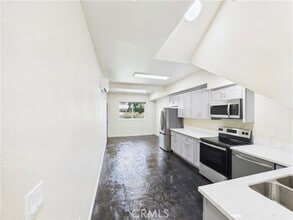 Building Photo - 8457 Langdon Ave