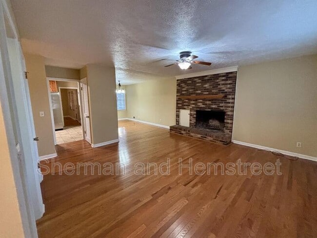 Foto del edificio - 1113 Highview Ave