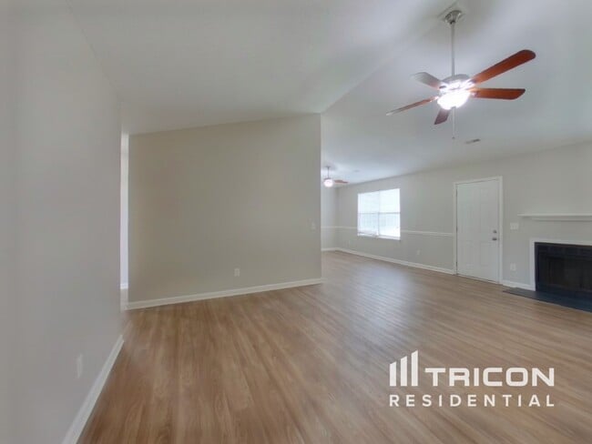 Building Photo - 4 Sweetberry Ct