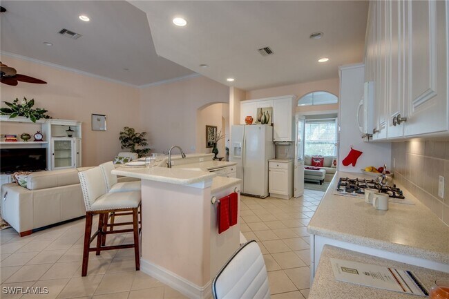 Building Photo - 10541 Bella Vista Dr