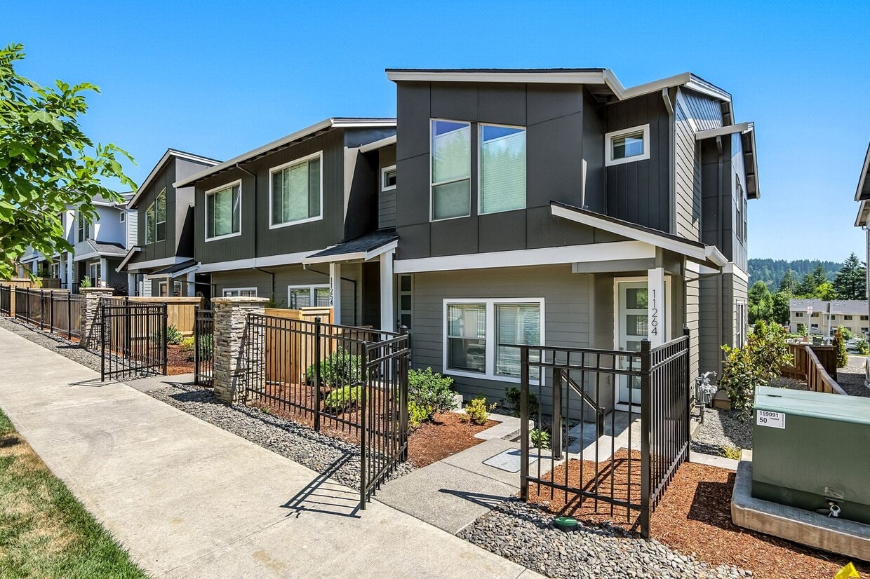 Primary Photo - Brand New Townhome in Pleasant Valley Vill...