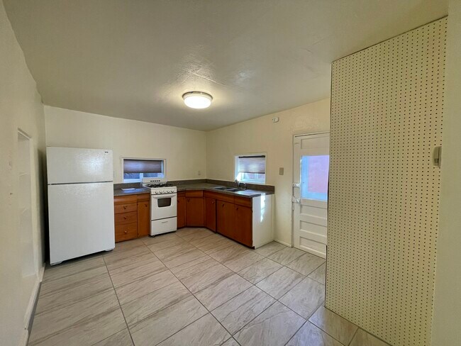 Foto del edificio - 536 W Alameda St