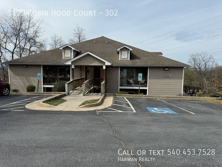 Primary Photo - Move in ready! Immaculate 3 bedroom, 2 bat...