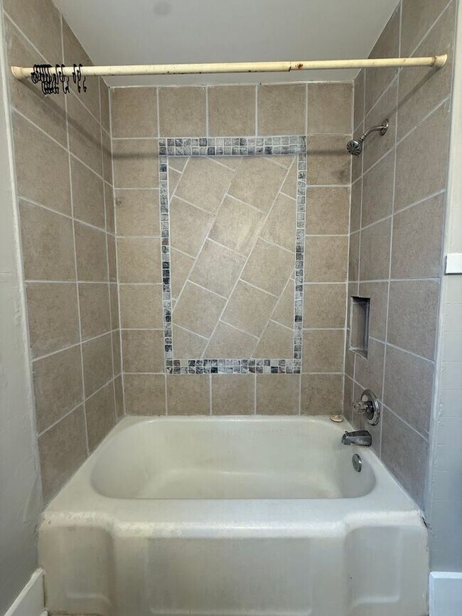 Building Photo - Wedgewood / Houston!! 3/1 Brick House!