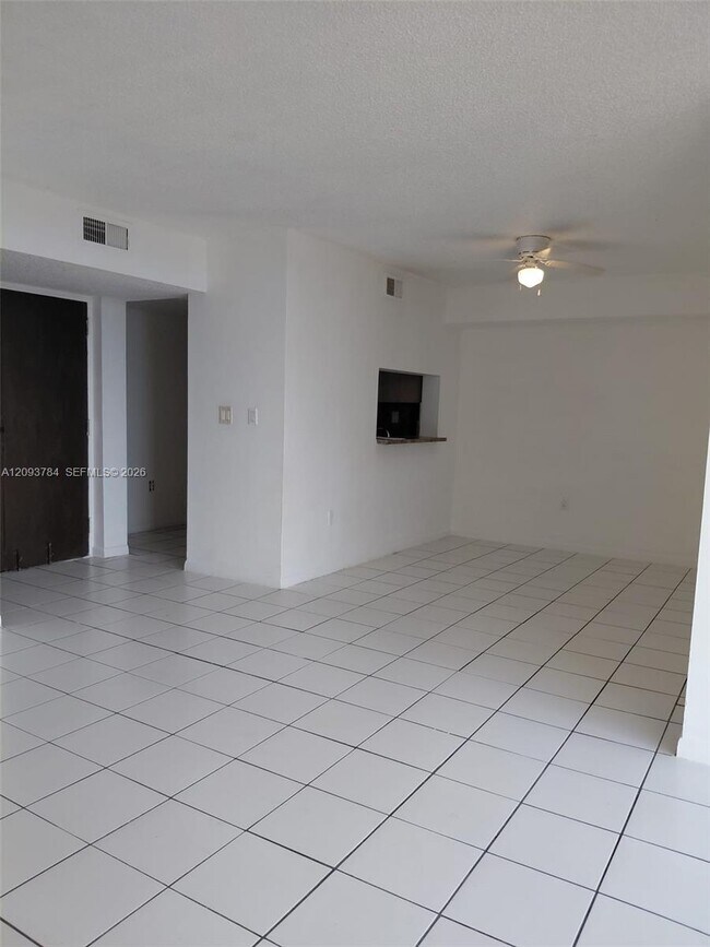 Foto del edificio - 11790 SW 18th St