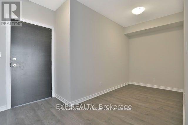 Photo du bâtiment - 150 Oak Park Blvd