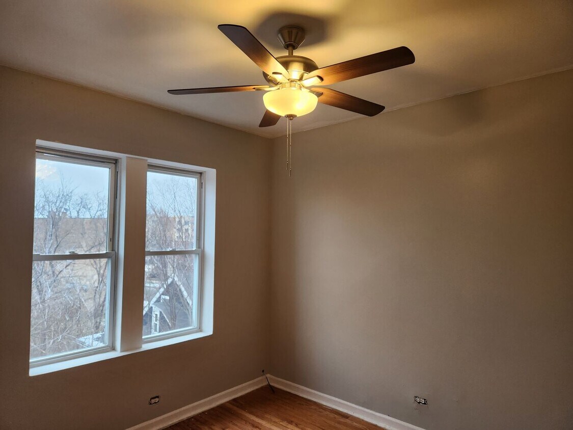 Foto del edificio - 1250 S Karlov - 2 Bed