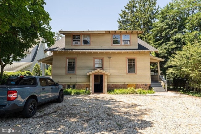 Foto del edificio - 733 Camden Ave
