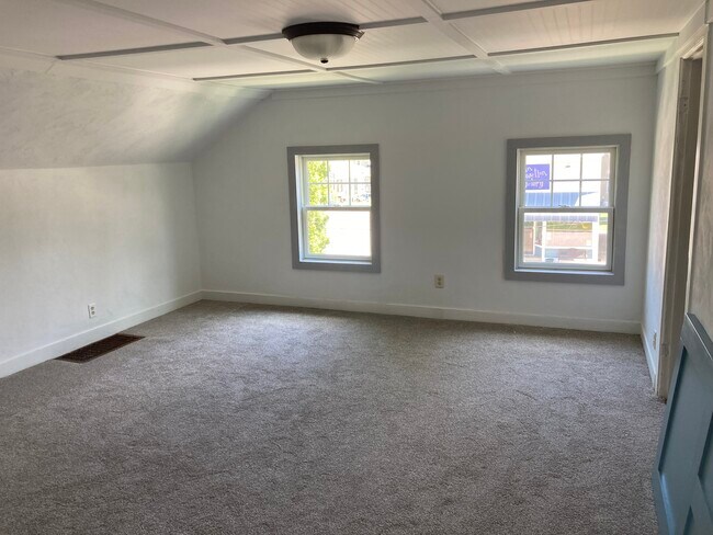 Master Bedroom - 819 N Superior St