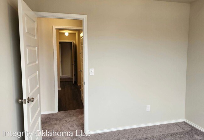 Building Photo - 4 br, 2 bath House - 11608 NW 95th St