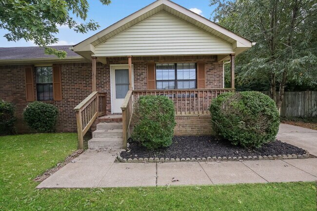 Foto del edificio - 2621 Deerpath Dr