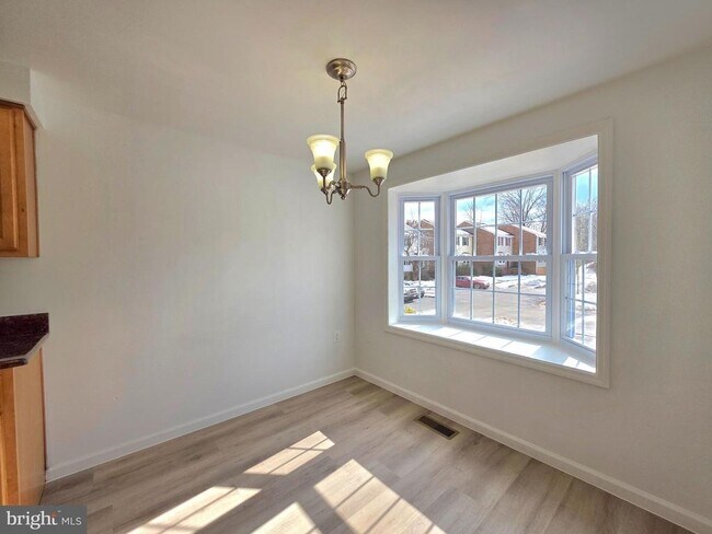 Foto del edificio - 2520 Doverhill Ct