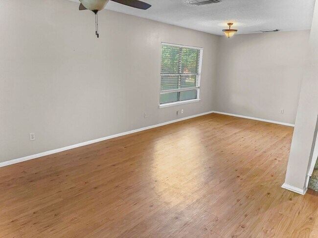 Building Photo - 3712 Whitefield Square