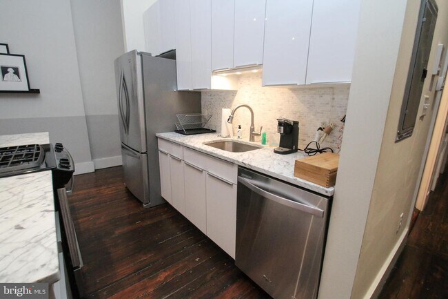 Foto del edificio - 126 N 3rd St