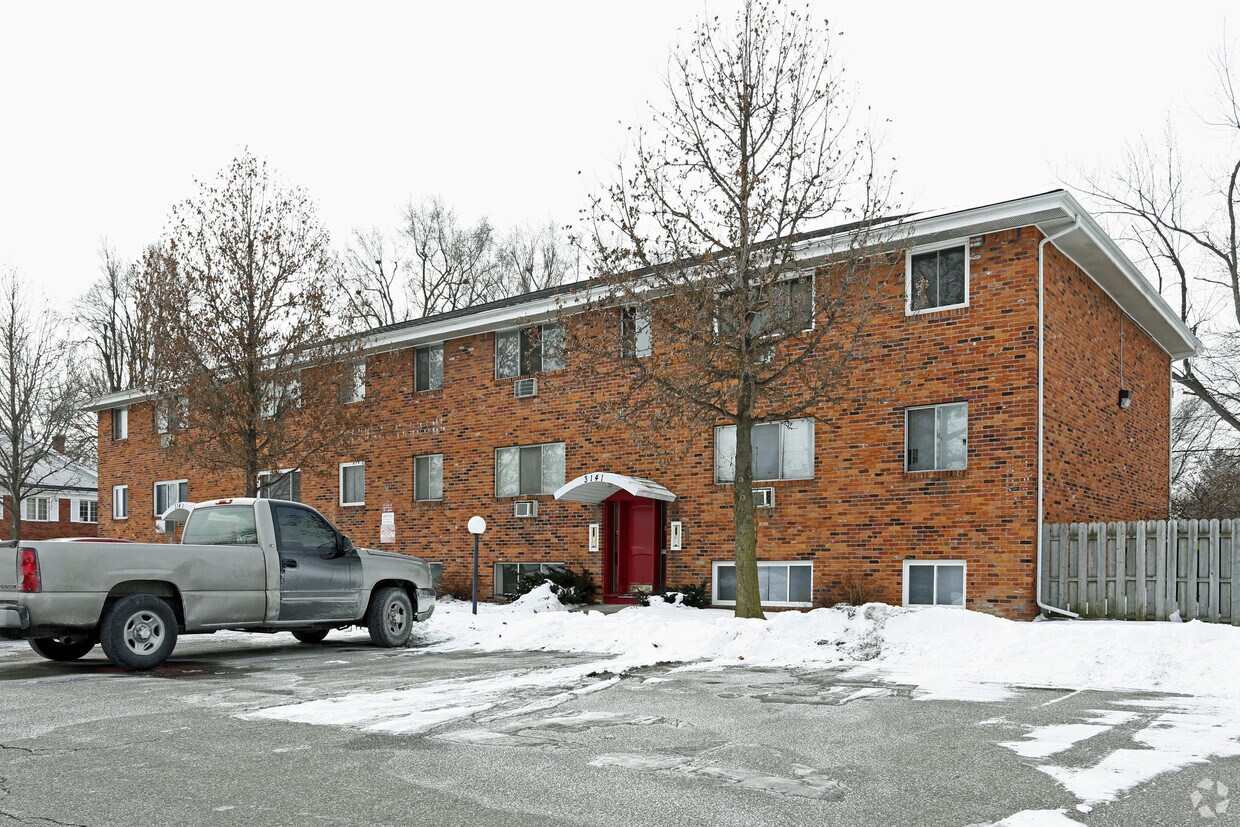 Primary Photo - 3141 Tremainsville Rd