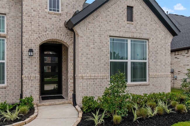 Building Photo - 7327 Sunny Oak Ln