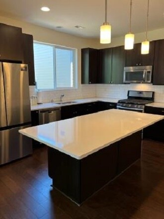 Building Photo - 17629 35th Dr SE