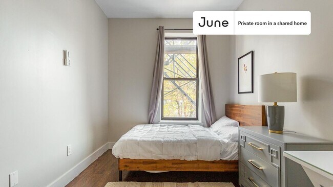 Foto del edificio - Room in Shared 4 bed/2 bath home in Bushwick