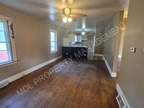 Building Photo - 2257 S Niagara St