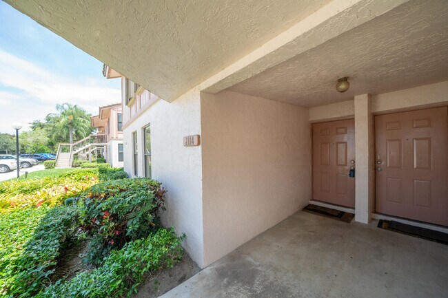 Foto del edificio - 3355 Jaywood Terrace