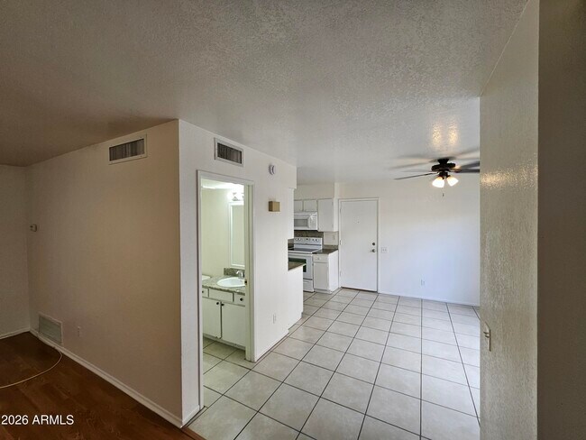 Foto del edificio - 5635 S Clambake Bay Ct