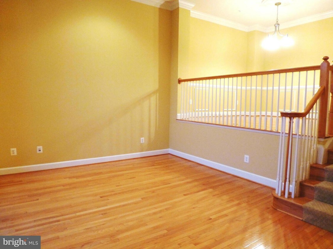 Foto principal - 1302 Gaither Rd