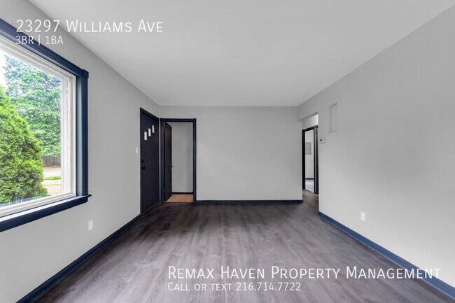 Foto del edificio - 23297 Williams Ave