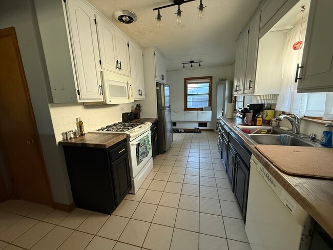 Foto del edificio - 2179 Margaret St