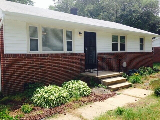 Foto principal - 5741 Ullswater Ave ~ South Richmond