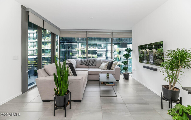 Foto del edificio - 7180 E Kierland Blvd