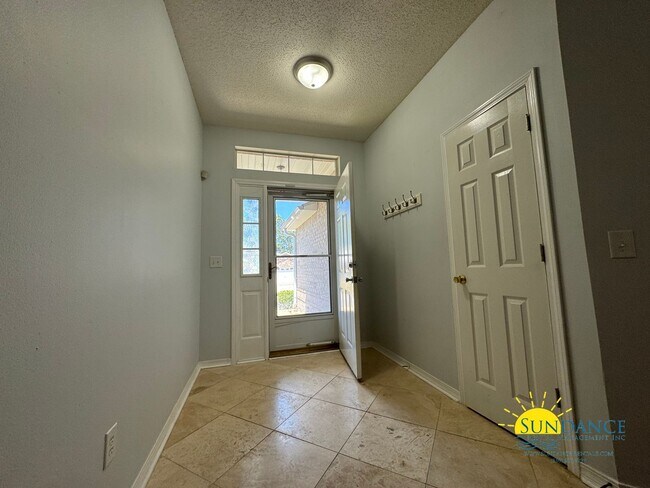 Building Photo - Solar Energy in desirable Hidden Shores of Gulf Breeze Neighborhood!