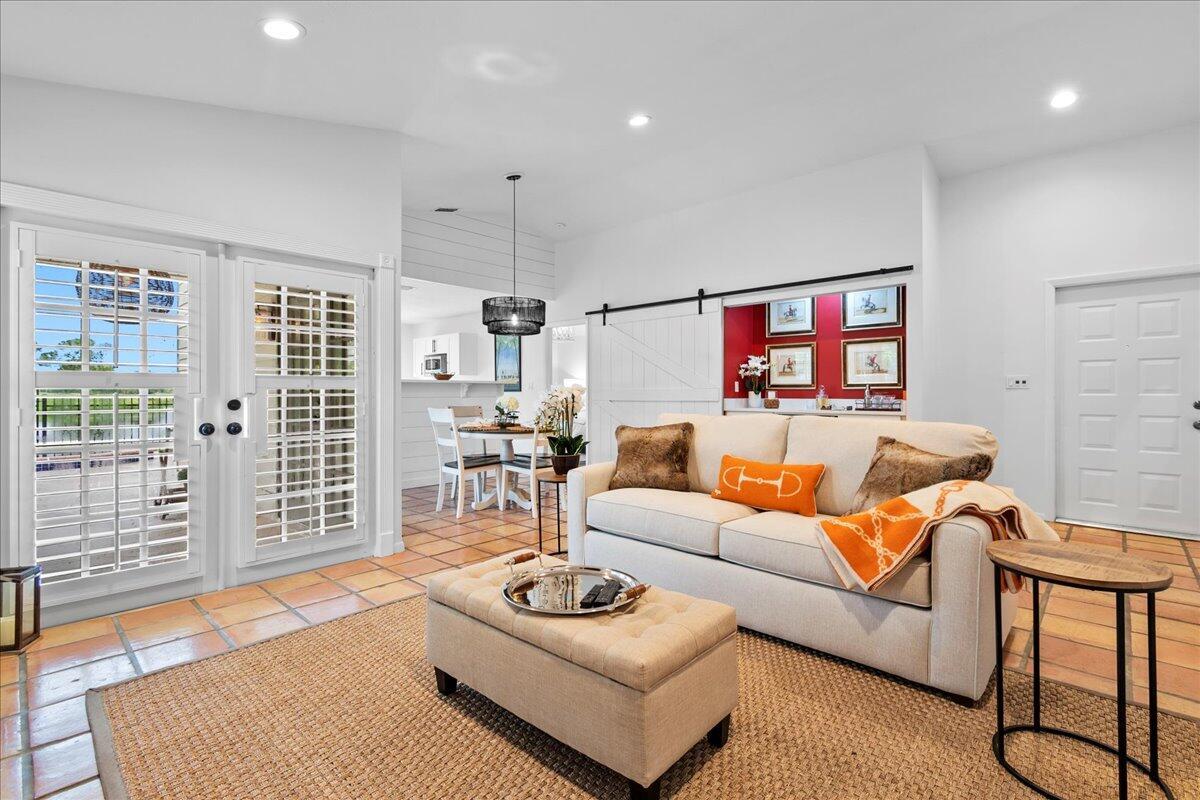 Foto principal - 2542 Bedford Mews Dr