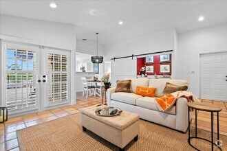 Building Photo - 2542 Bedford Mews Dr