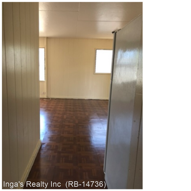 Building Photo - 3 br, 1 bath House - 84-974 Hanalei St #C