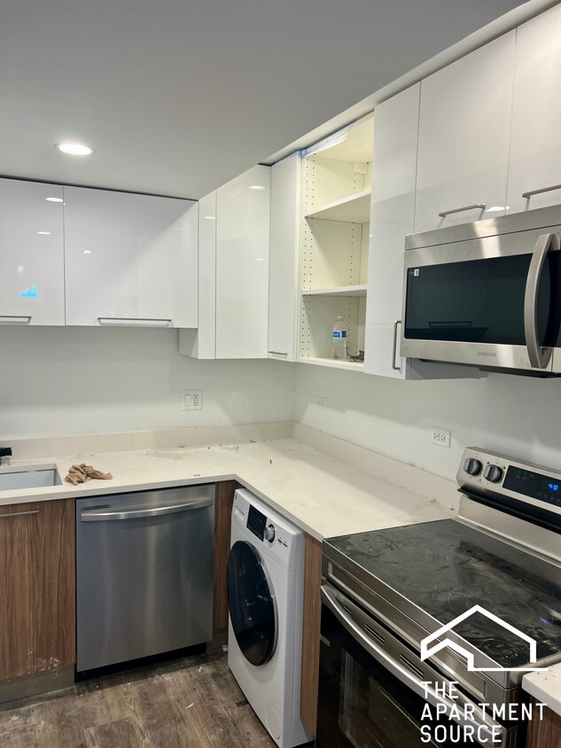 Foto principal - 941 W Carmen Ave