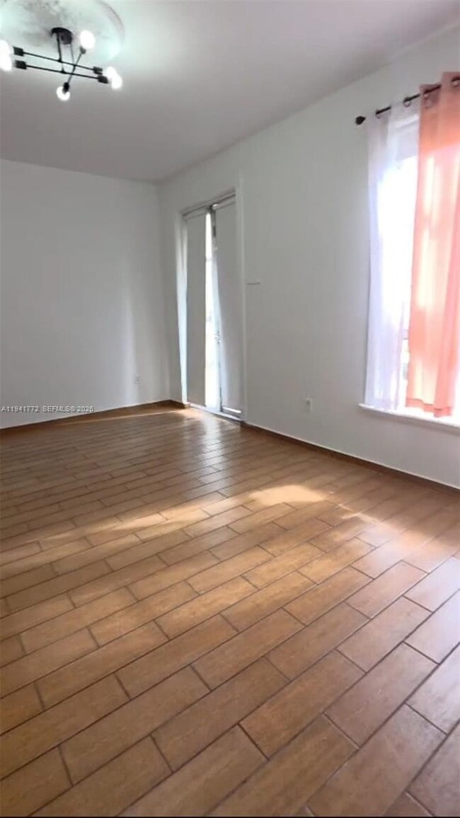 Foto del edificio - 7420 W 20th Ave