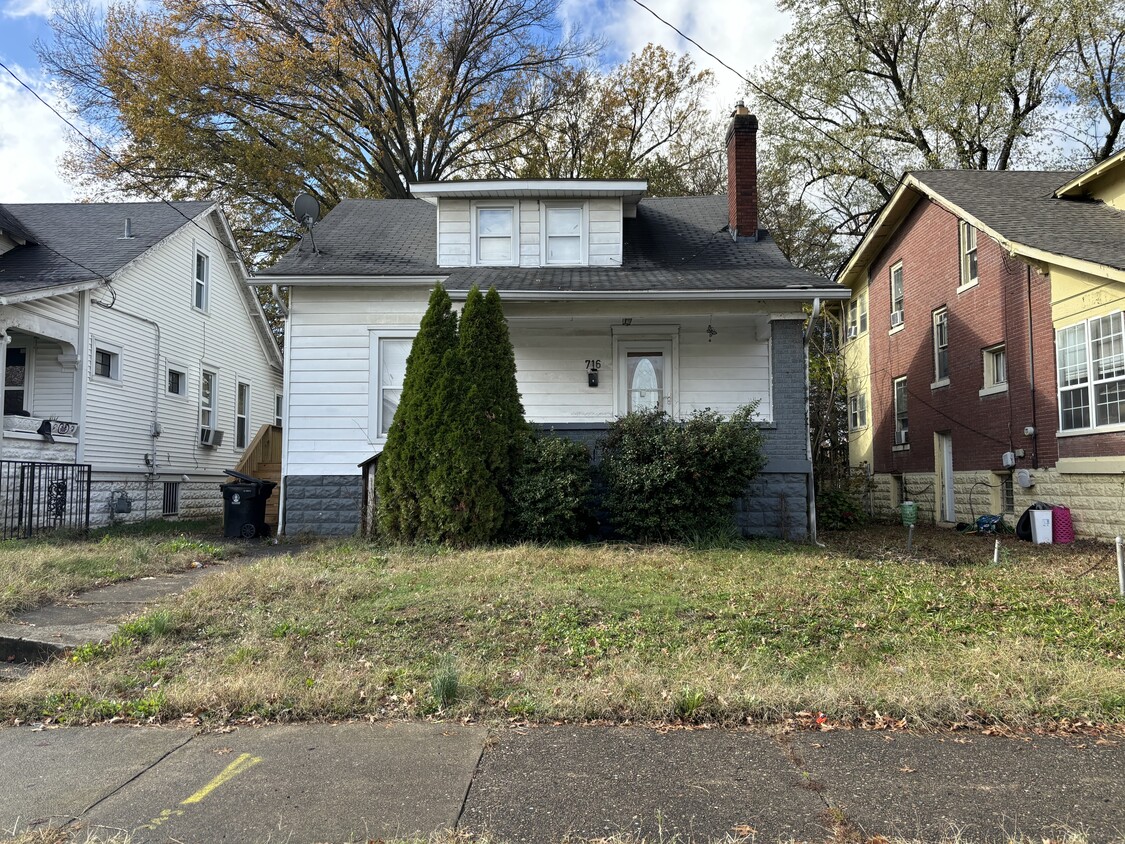 Foto principal - 716 S 38th St